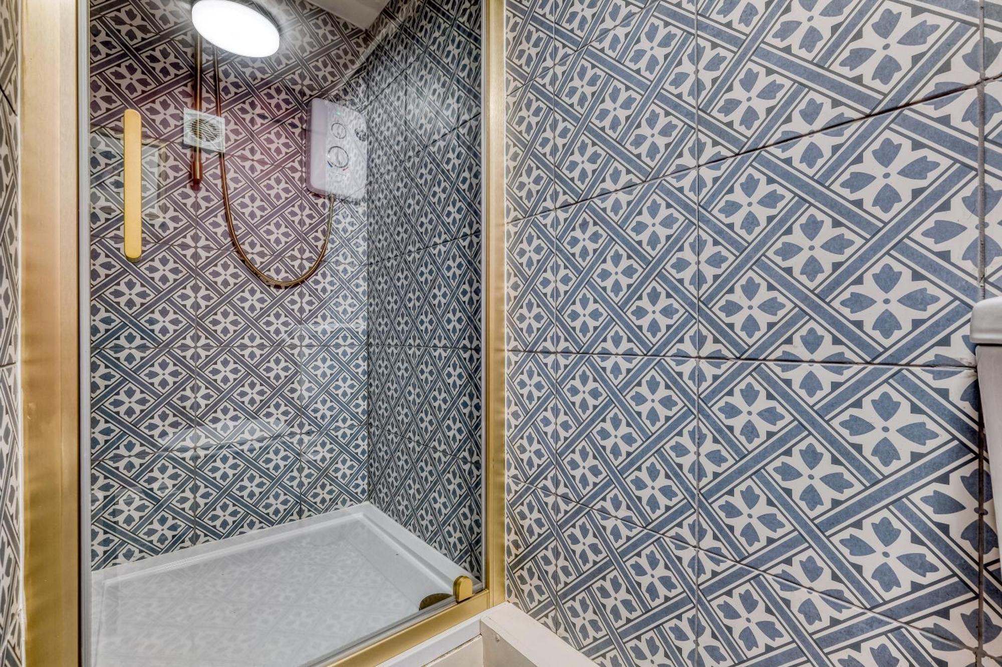 The Darwin Malvern Suite Great Malvern Bagian luar foto
