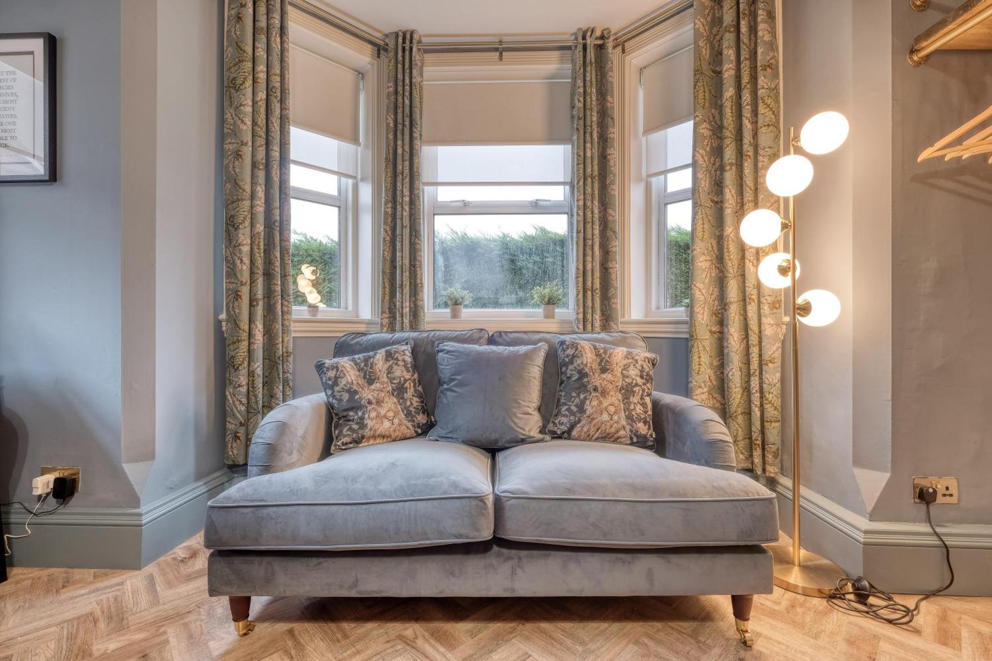 The Darwin Malvern Suite Great Malvern Bagian luar foto