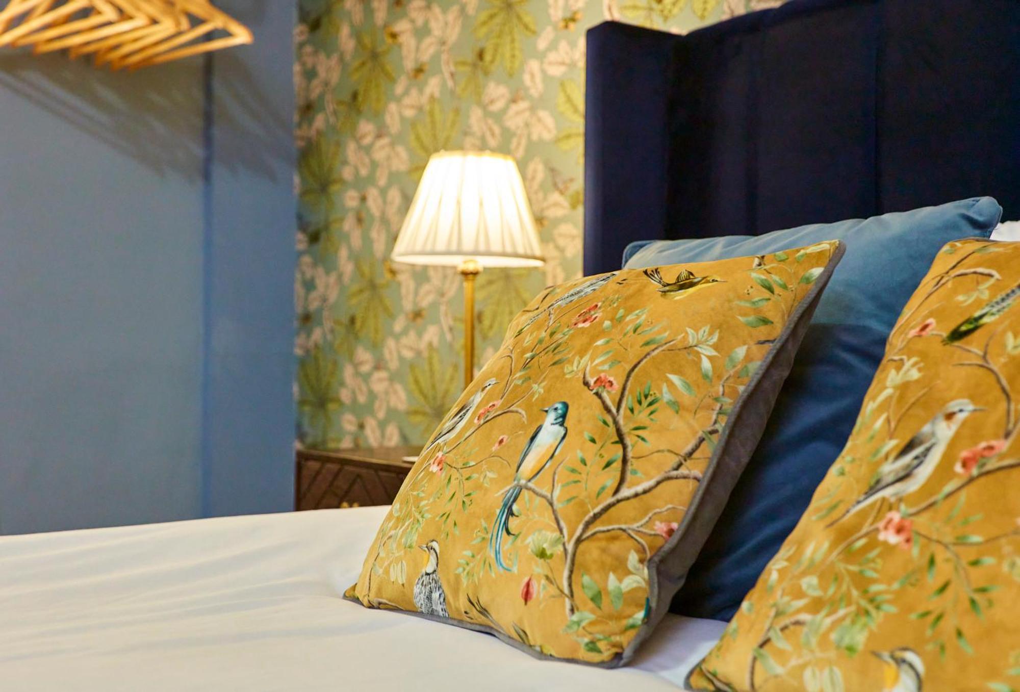 The Darwin Malvern Suite Great Malvern Bagian luar foto